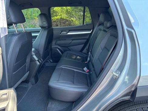 Used 2026 GMC Terrain Elevation w/ Elevation Premium Package AWD/4WD image 16