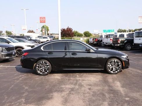 Used 2025 BMW 330i xDrive Sedan w/ Premium Package AWD/4WD image 5
