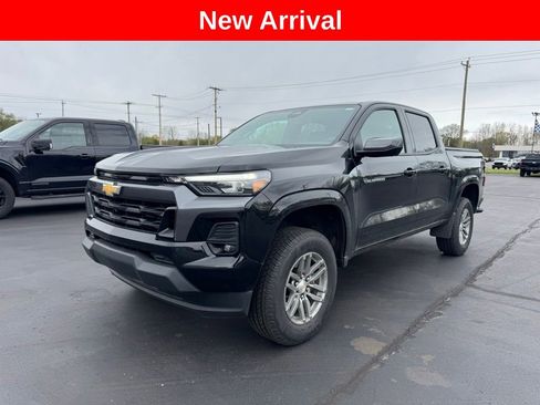 Used 2024 Chevrolet Colorado LT w/ LT Convenience Package III RWD image 1
