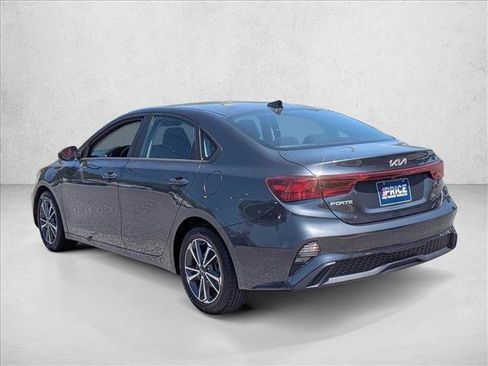 Used 2023 Kia Forte LXS FWD image 8
