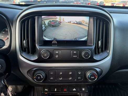 Used 2022 Chevrolet Colorado LT w/ Fleet Safety Package image 25