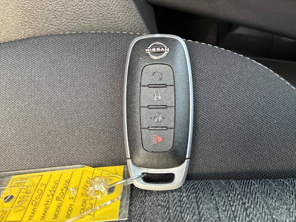 Certified 2023 Nissan Rogue SV AWD/4WD image 10