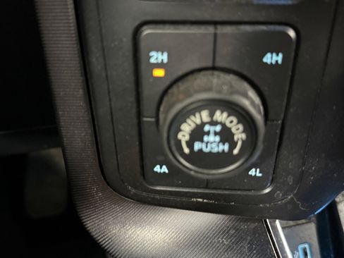 Used 2021 Ford F150 Platinum w/ Equipment Group 701A High AWD/4WD image 18