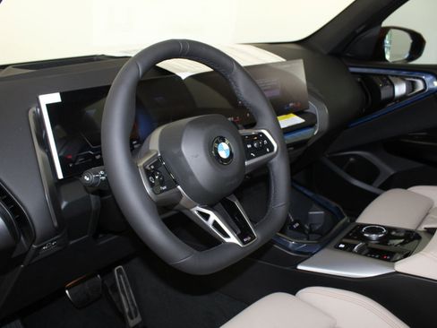 New 2026 BMW X3 xDrive30 w/ Premium Package image 4