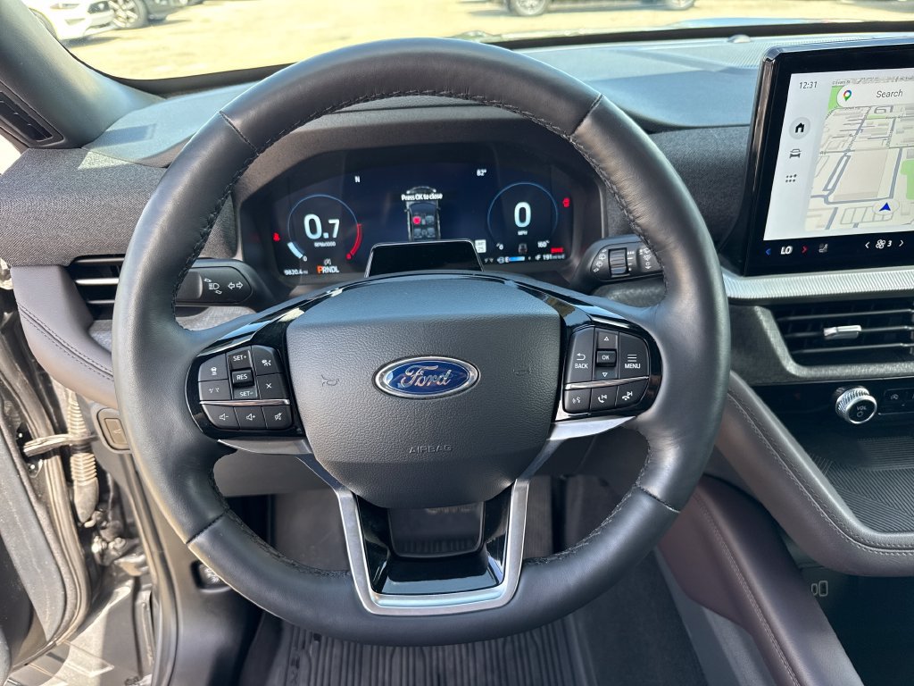 Used 2026 Ford Explorer Platinum RWD image 15