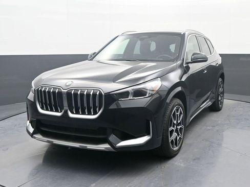 Used 2025 BMW X1 xDrive28i image 1