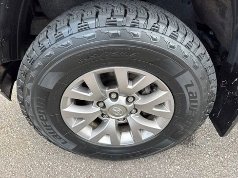 Used 2016 Toyota Tacoma SR5 w/ SR5 Appearance Package (SN) AWD/4WD image 33