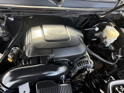 Used 2009 Chevrolet Avalanche LT w/ Luxury Package image 15