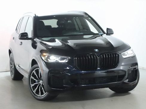 Used 2023 BMW X5 xDrive40i w/ M Sport Package AWD/4WD image 2