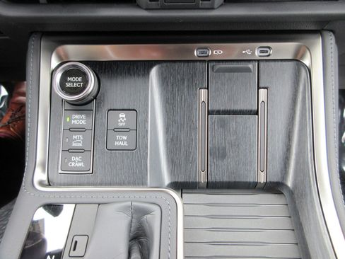 Used 2026 Lexus GX 550 image 46