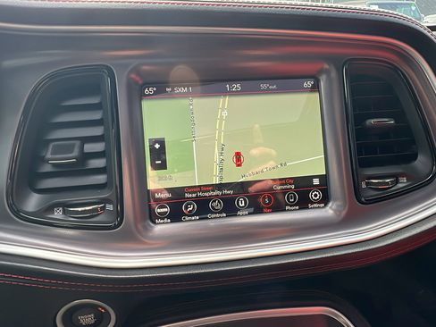 Used 2020 Dodge Challenger R/T w/ Plus Package image 28