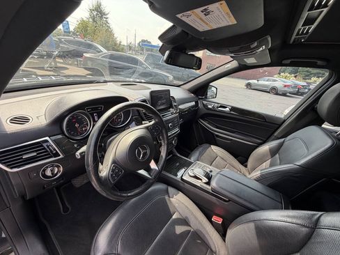 Used 2017 Mercedes-Benz GLS 550 4MATIC image 8