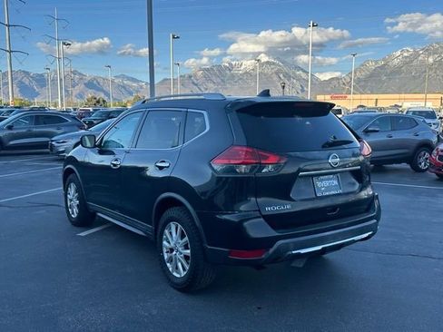 Used 2017 Nissan Rogue SV AWD/4WD image 22