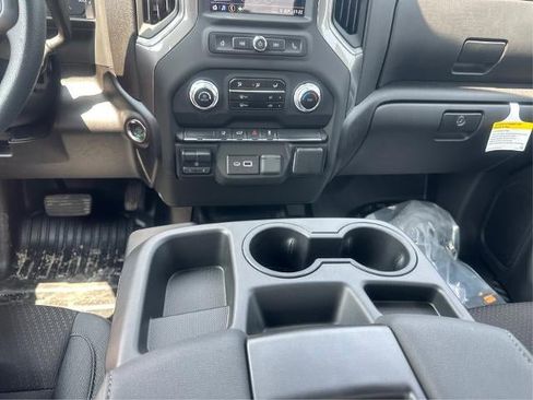 New 2025 GMC Sierra 2500 Pro w/ Convenience Package image 19