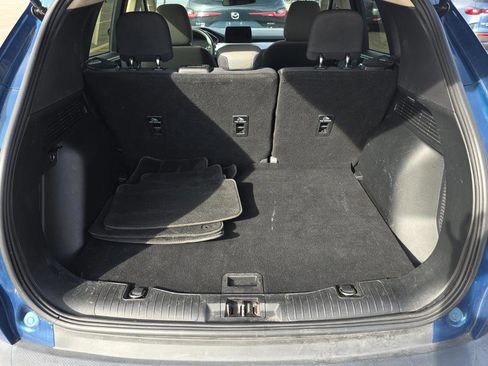 Used 2020 Ford Escape SE image 9