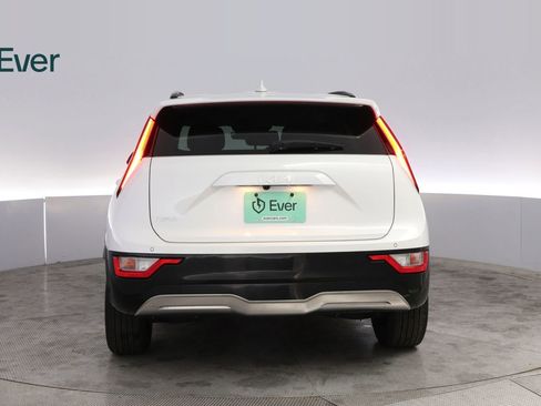 Used 2024 Kia Niro Wind FWD image 15