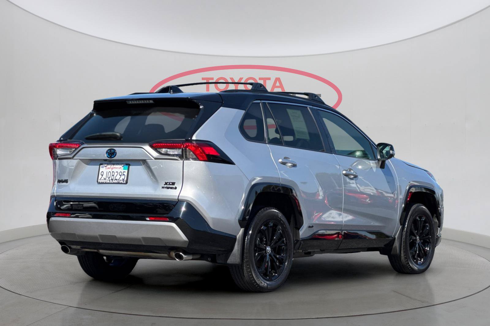 Used 2023 Toyota RAV4 XSE w/ XSE Grade Weather Package AWD/4WD image 4