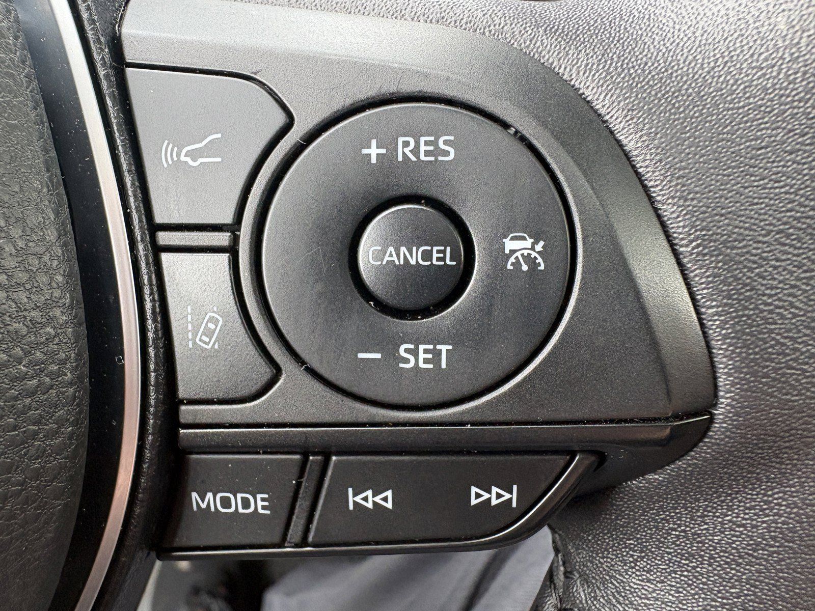 Used 2024 Toyota RAV4 XLE Premium w/ Weather Package AWD/4WD image 20