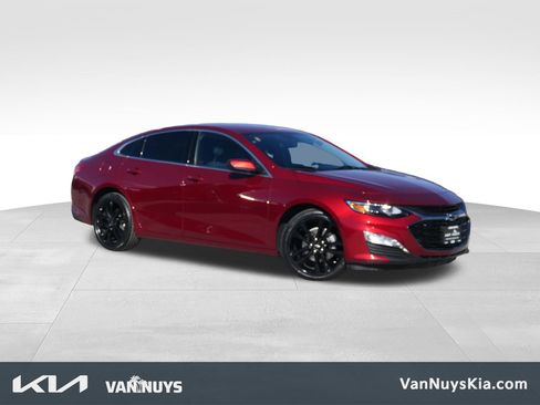 Used 2023 Chevrolet Malibu LT w/ Sport Edition image 1