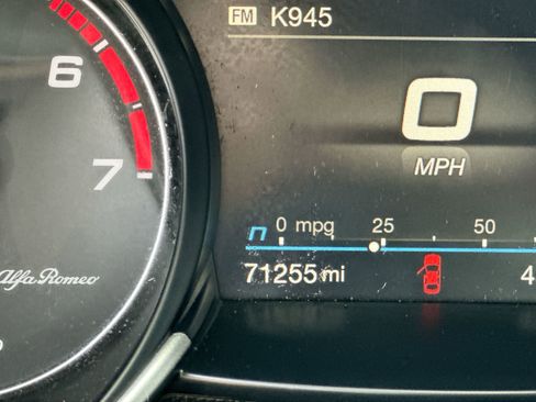 Used 2022 Alfa Romeo Giulia Sprint image 15