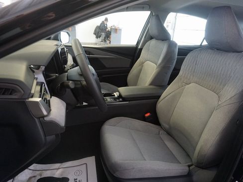 Used 2025 Toyota Camry LE image 18