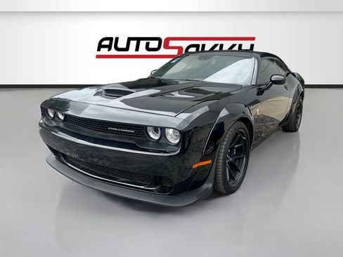 Used 2023 Dodge Challenger R/T Scat Pack RWD image 3