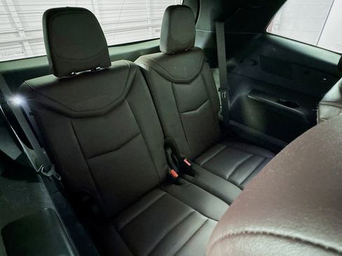 Used 2020 Cadillac XT6 Premium Luxury image 29