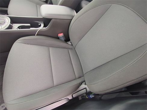 New 2026 Hyundai Kona SE image 17