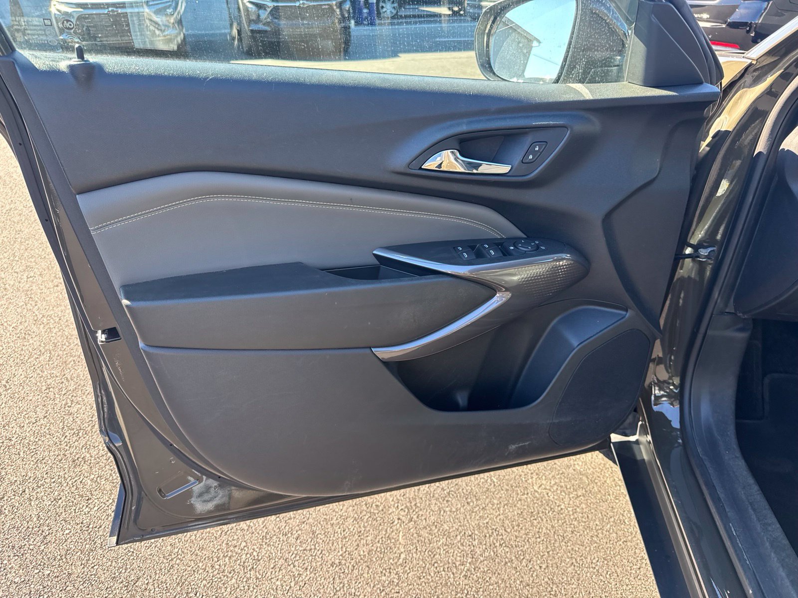 Used 2024 Chevrolet Trax ACTIV w/ Sunroof Package FWD image 11