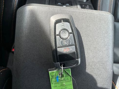 Used 2021 Ford Bronco Badlands image 41