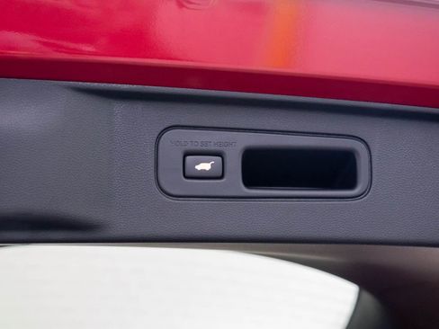 New 2025 Honda Pilot Touring image 33