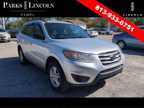 Used 2012 Hyundai Santa Fe GLS image 2
