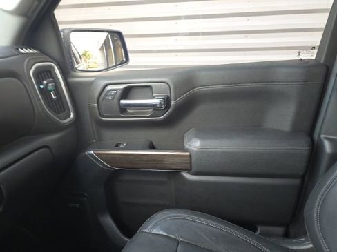 Used 2019 Chevrolet Silverado 1500 LT Trail Boss image 16