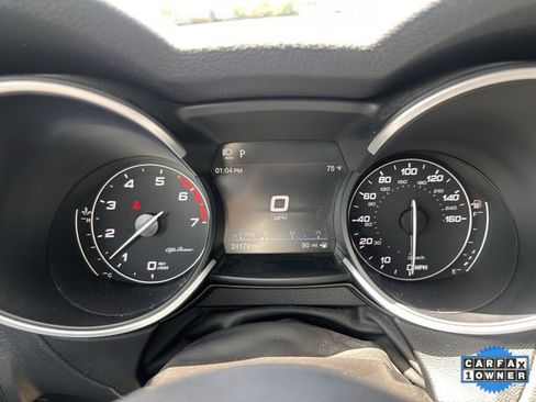 Used 2022 Alfa Romeo Stelvio Veloce image 16