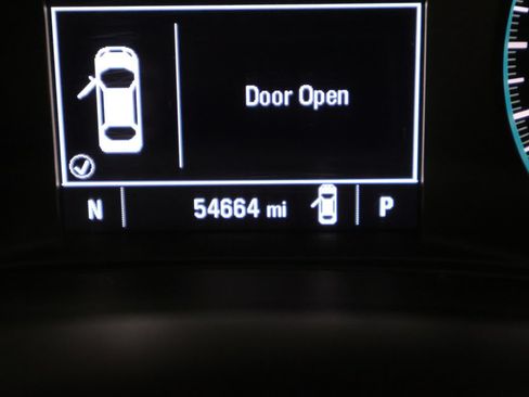 Used 2021 Chevrolet Malibu LS FWD image 35