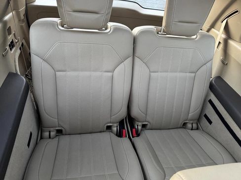 Used 2014 Mercedes-Benz GL 450 4MATIC w/ Lighting Package image 39