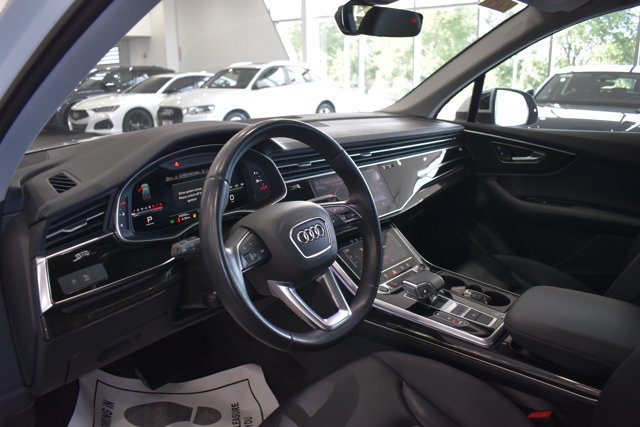 Used 2023 Audi Q7 3.0T Premium AWD/4WD image 11