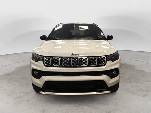 Used 2025 Jeep Compass Limited AWD/4WD image 8