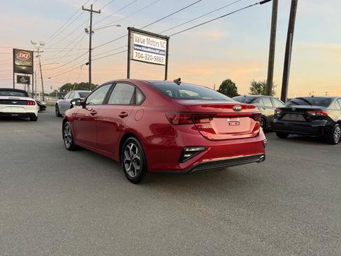 Used 2020 Kia Forte LXS FWD image 4