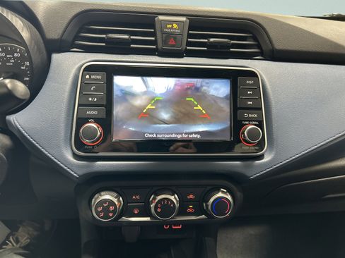 Used 2025 Nissan Versa SV image 19