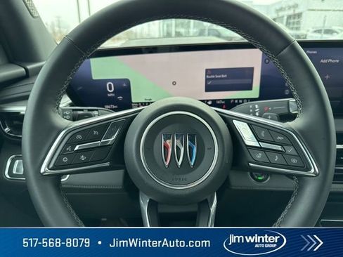 Used 2025 Buick Enclave Preferred image 31