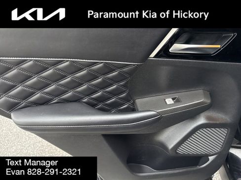 Used 2022 Mitsubishi Outlander SEL image 14