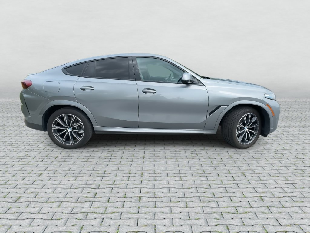 Certified 2025 BMW X6 xDrive40i AWD/4WD image 9