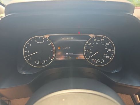 Used 2022 Nissan Rogue SV FWD image 24