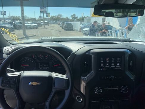 Used 2024 Chevrolet Silverado 2500 W/T image 18