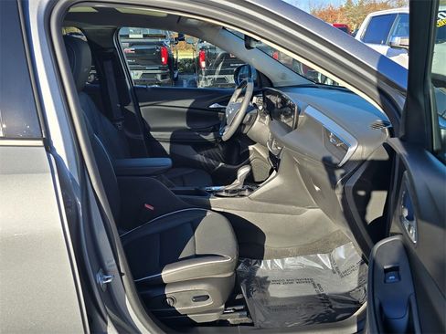 Certified 2024 Buick Encore GX Avenir image 33