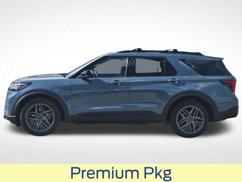 New 2026 Ford Explorer ST-Line w/ ST-Line Street Pack image 18