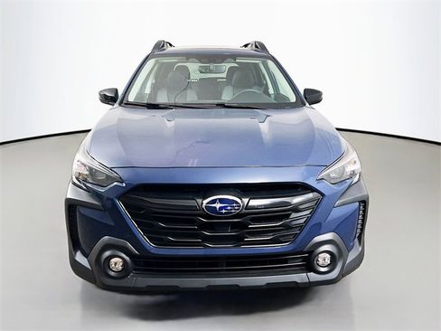 Used 2023 Subaru Outback Onyx Edition XT image 2