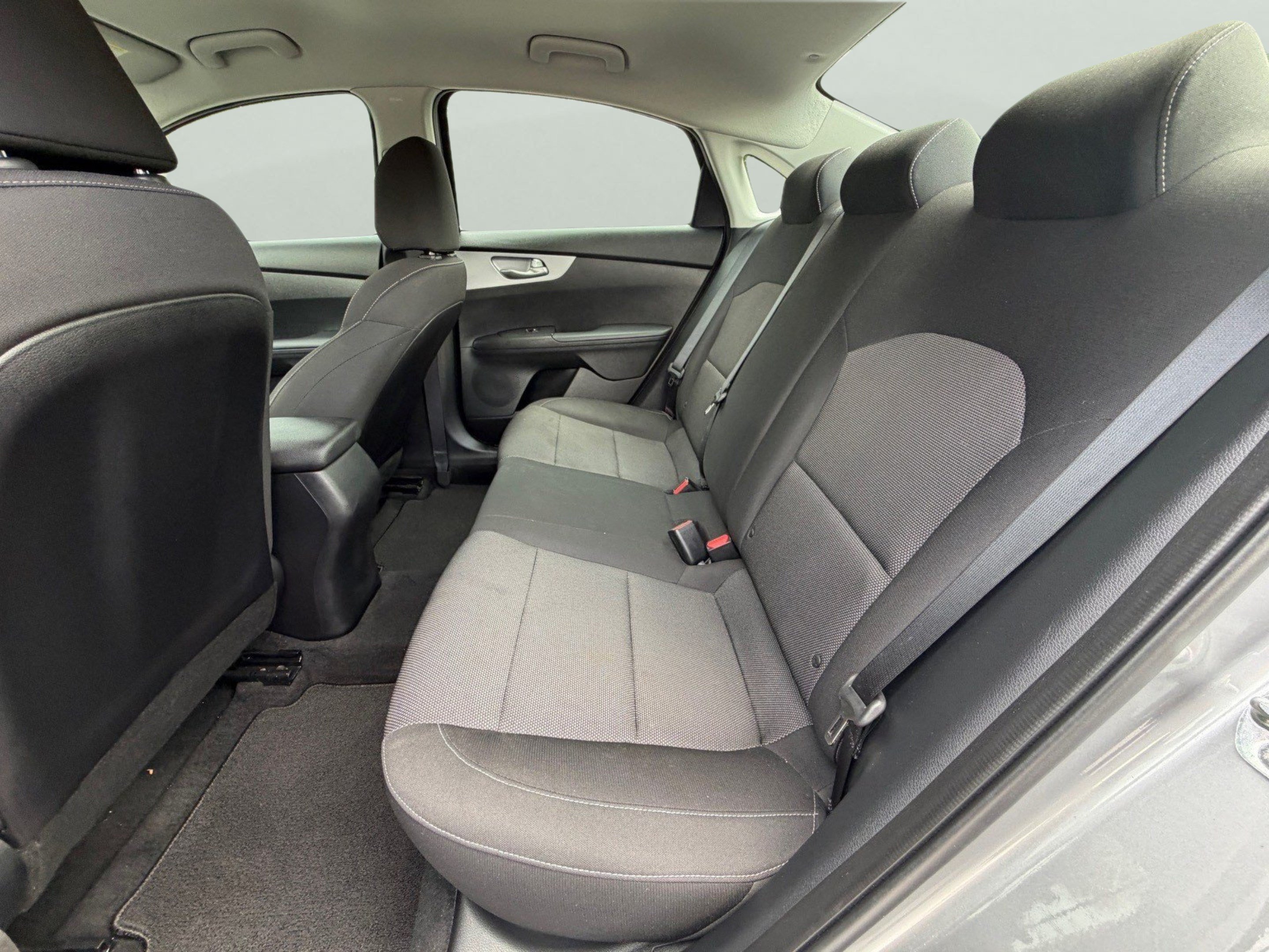 Used 2024 Kia Forte LXS FWD image 25