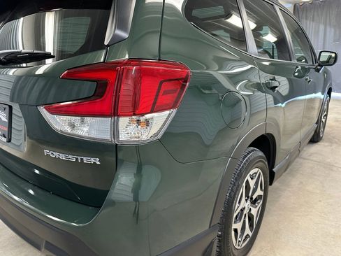 Used 2024 Subaru Forester Premium AWD/4WD image 26